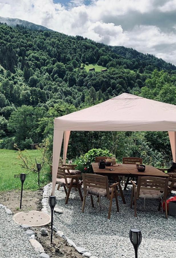 Casa Pasch - Boutique Bed And Breakfast In Cumpadials Sumvitg Екстериор снимка