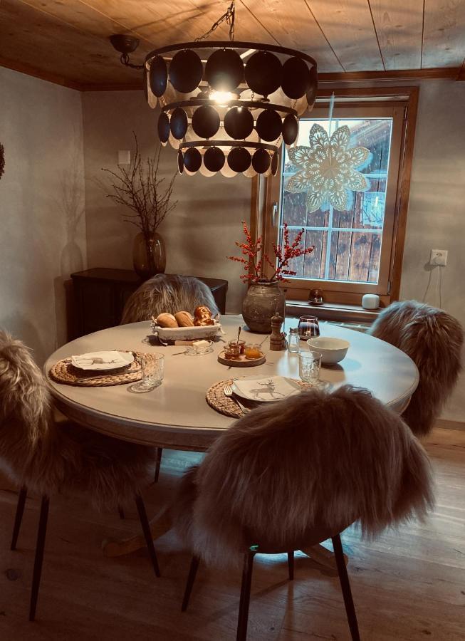 Casa Pasch - Boutique Bed And Breakfast In Cumpadials Sumvitg Екстериор снимка