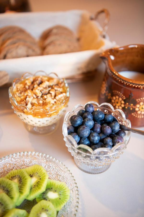 Casa Pasch - Boutique Bed And Breakfast In Cumpadials Sumvitg Екстериор снимка